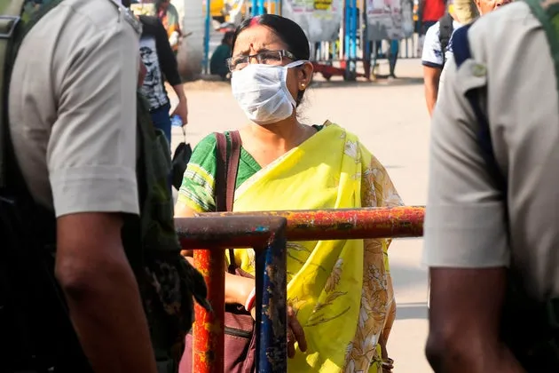 Coronavirus In Lockdown West Bengal: 7 Infected, Migrant Workers ...
