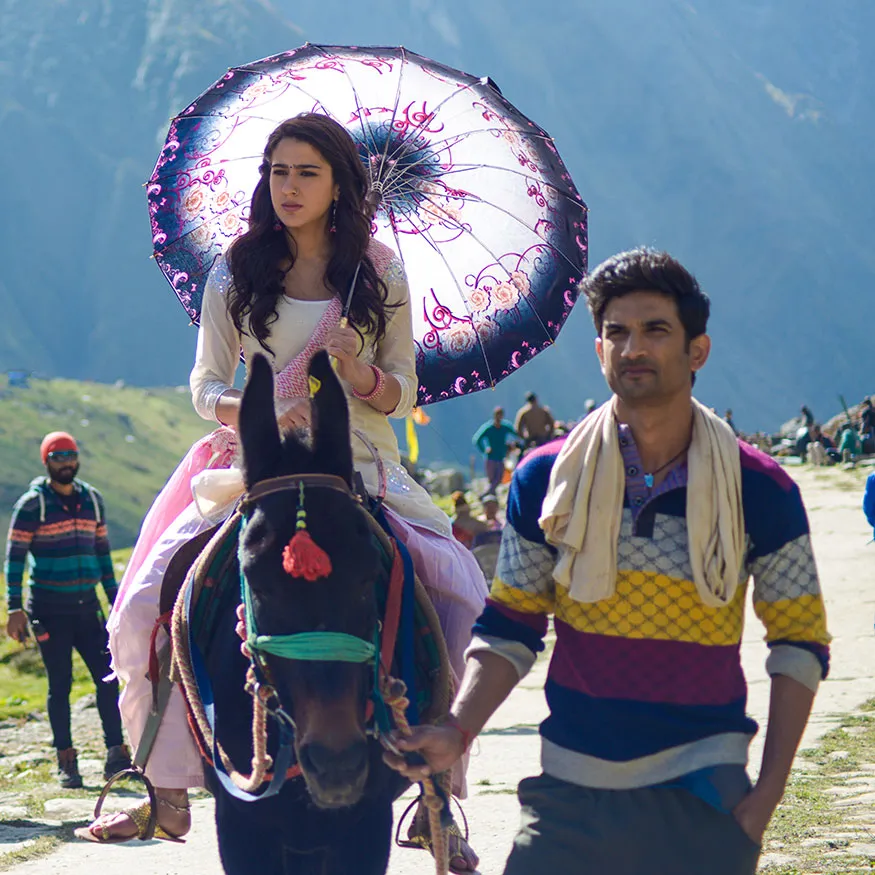 Sara Ali Khan and Sushant Singh Rajput's Sizzling Chemistry in Kedarnath - Photogallery