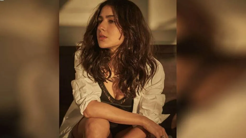 Sara Ali Khan shared the sun kissed photo 