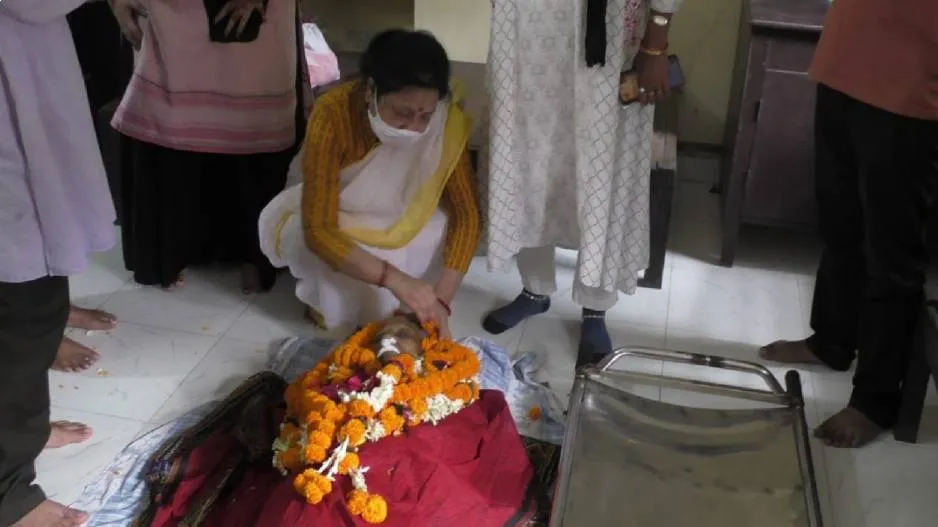 Rajalakshmi died in the arms of friend Namrata