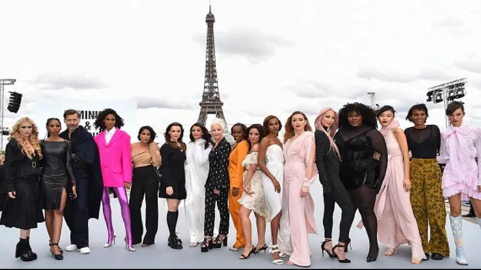 Aishwarya Rai Bachchan stuns at Paris Fashion Week