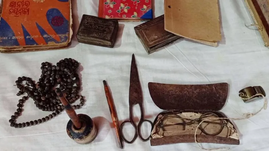 Some Things used by Ganakabi