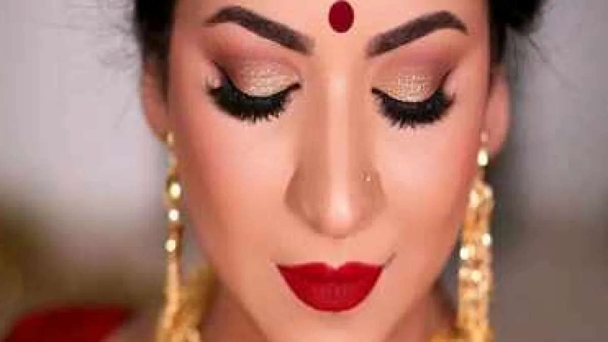 Do makeup for a party