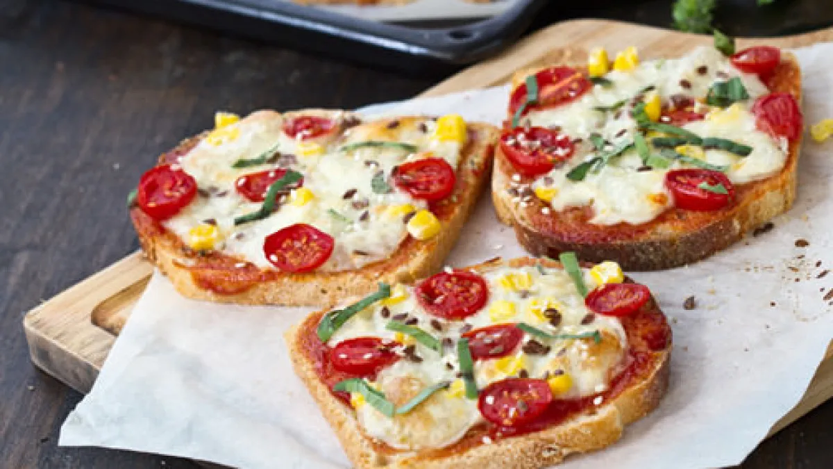 bread pizza
