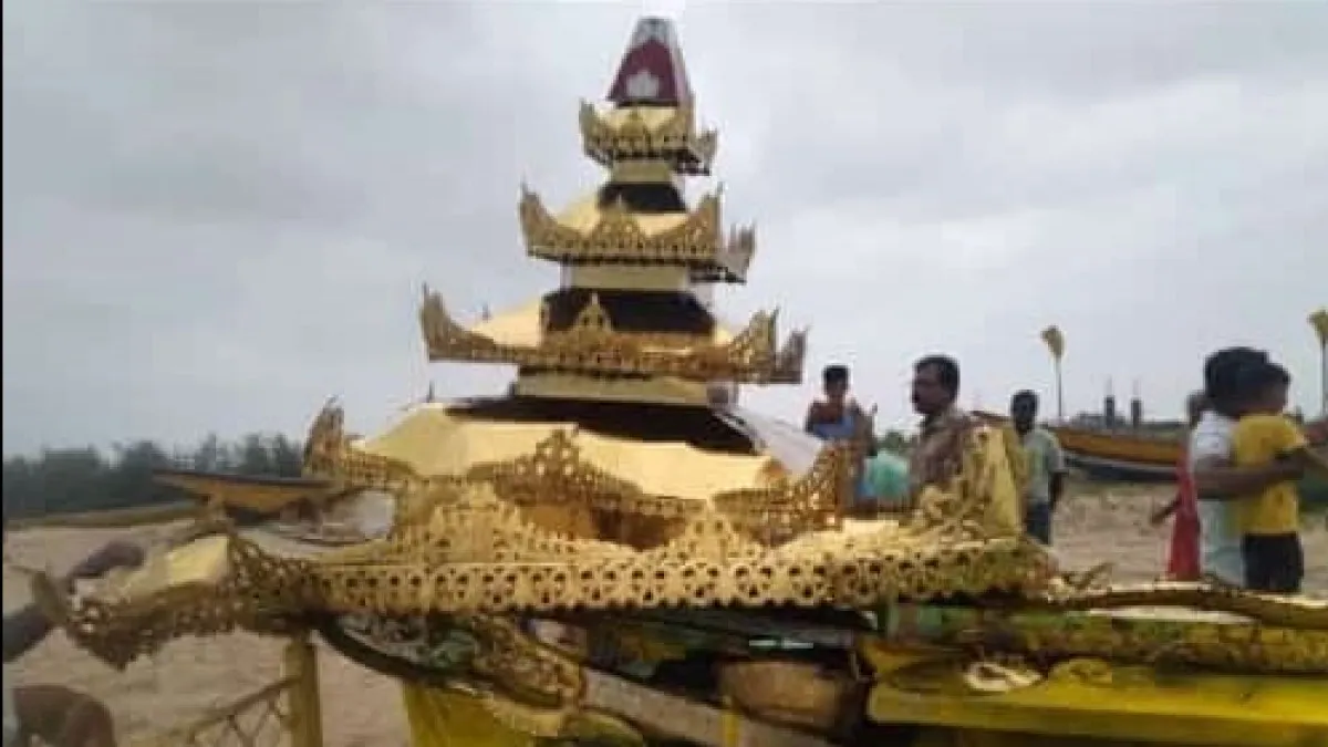 Cyclone impact: Chariot-like structure lands in Andhra coast