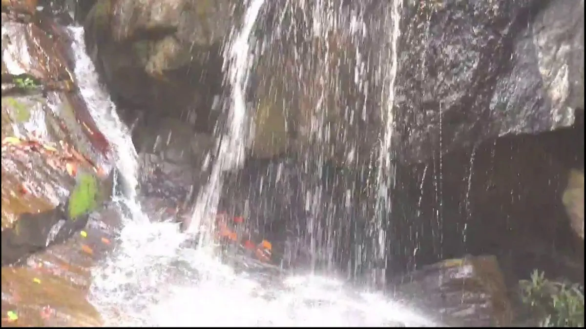 Barakanya Waterfall