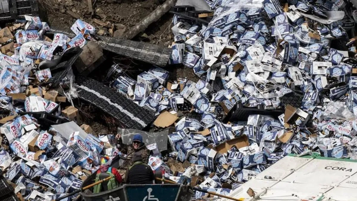 Derailed train in Montana spills beer into river