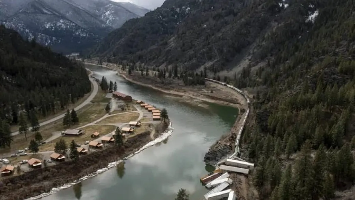 Derailed train in Montana spills beer into river