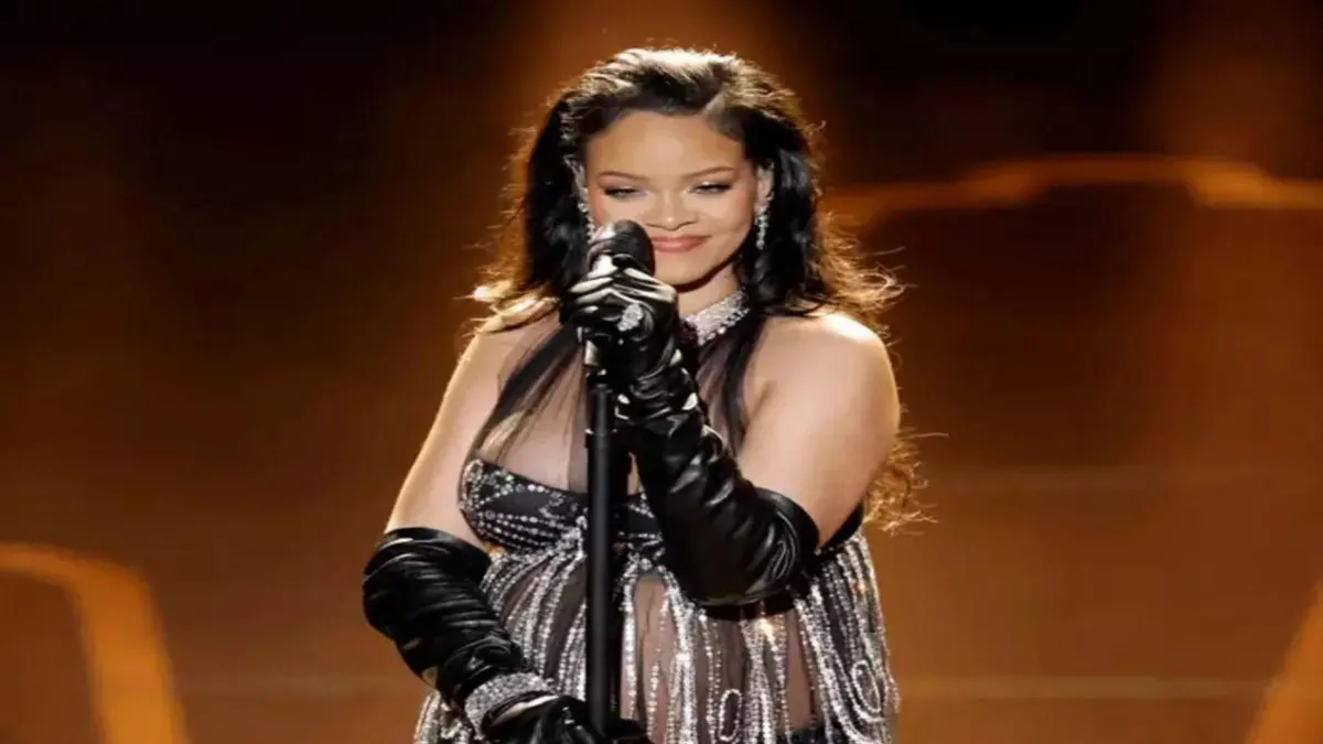 Justin bieber Katy perry to beyonce fees of all singers for ambanis wedding events