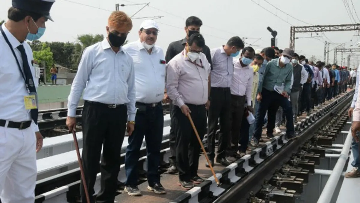 Five benefits in Indian Railway Job