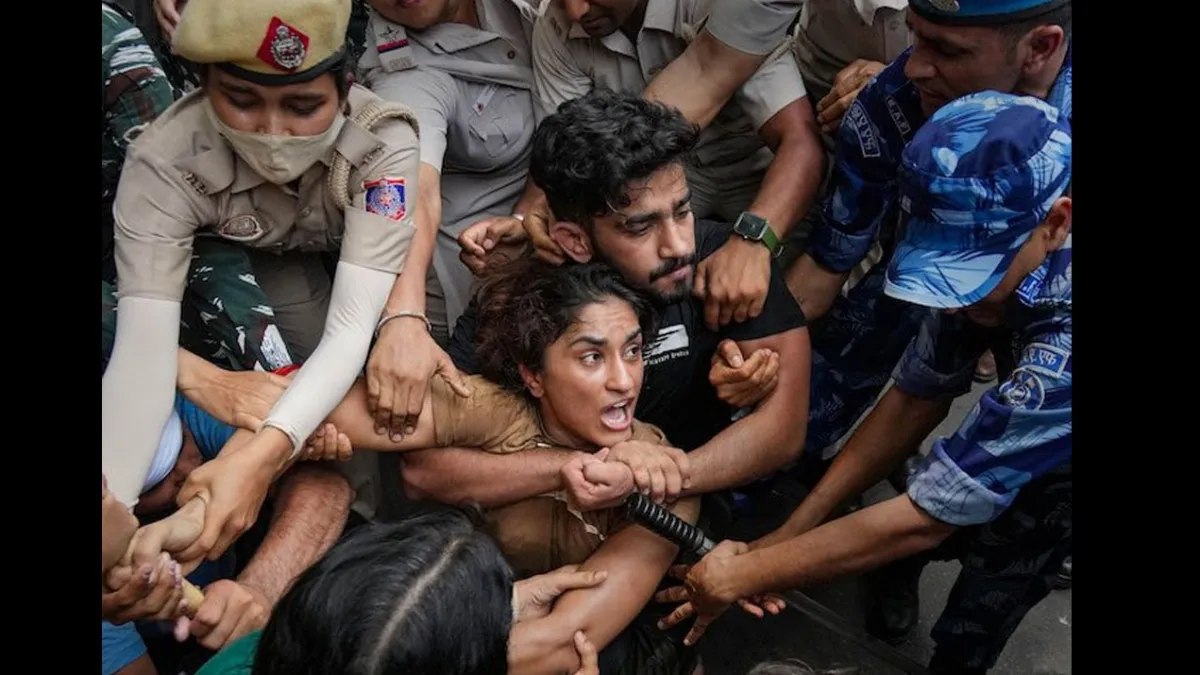 Kangana ranaut take a dig to vinesh phogat historic win at olympics 2024