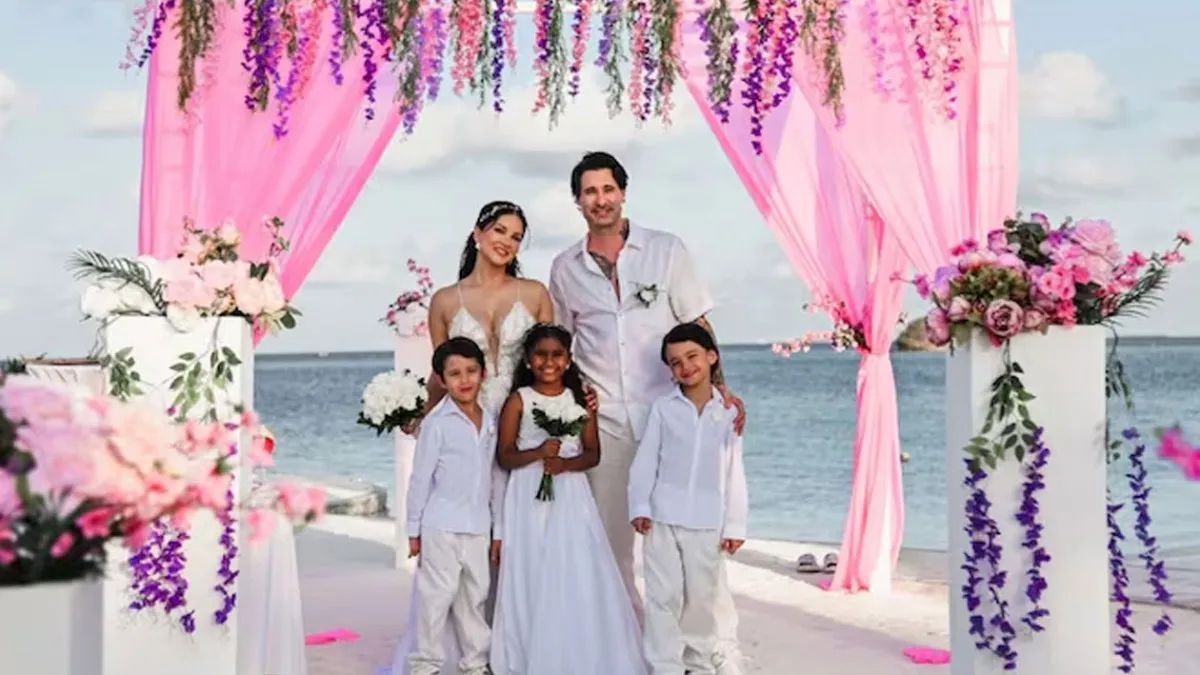 Sunny leone Daniel weber renew their wedding vows