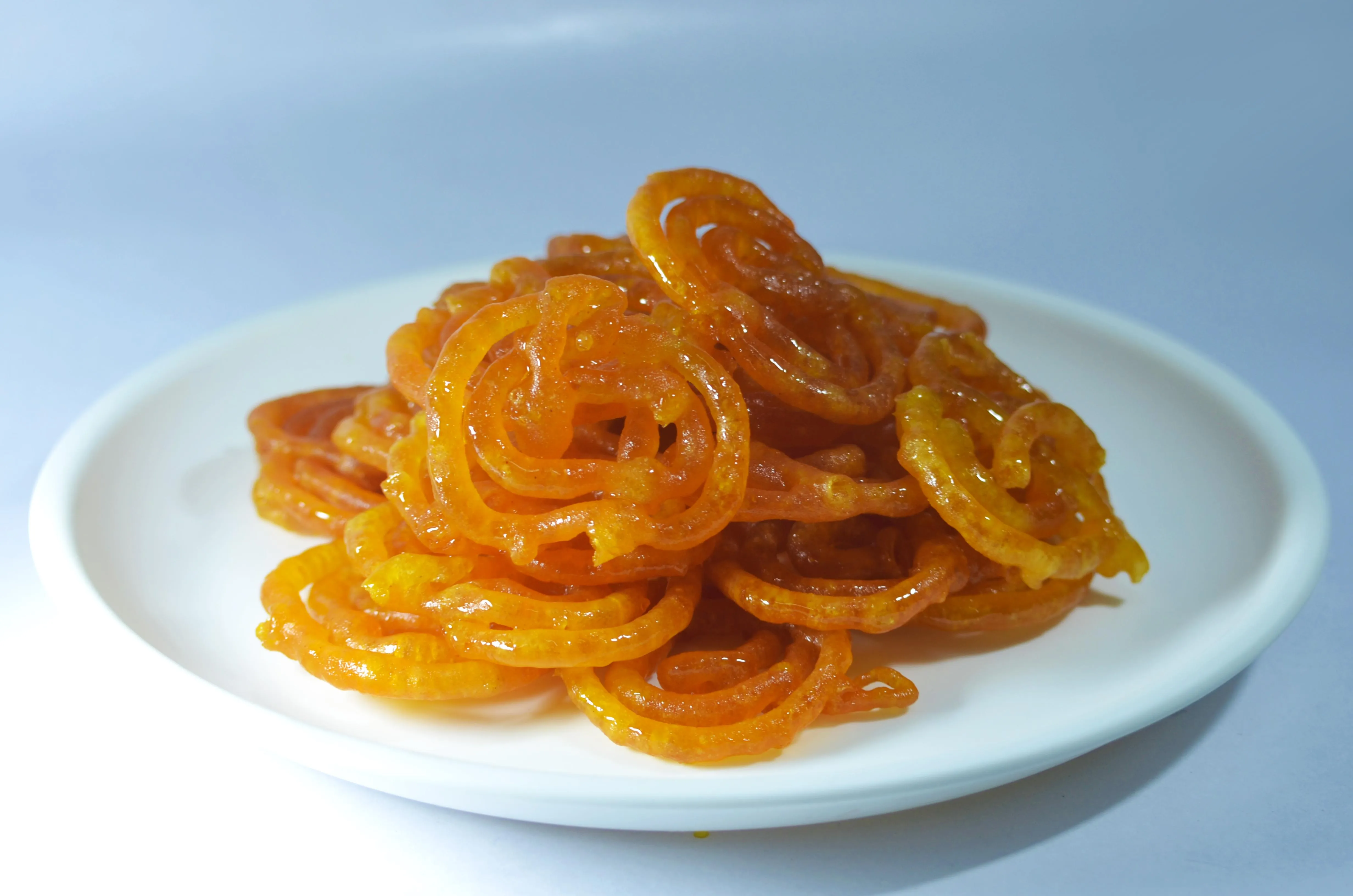 File:Jalebi - Served in a Plate.JPG - Wikimedia Commons
