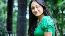 TMKOC's Disha Vakani Surprises With Her Hot Dance; Fans Comment 'Jethalal Ko Bolu Kya'