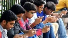 Children In Grip Of Social Media, Only 10.1 PC Like Online Learning: Study