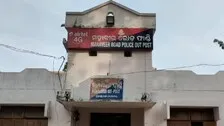 Odisha Man Records Self Video While Committing Suicide Over Wife's 'Illicit Affair'  