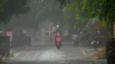 Low Pressure Over Bay Of Bengal Becomes Well-Marked, Yellow Warning For 14 Districts