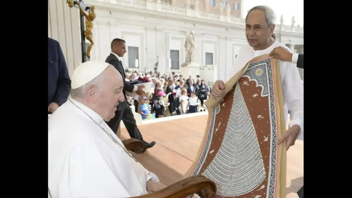 CM Naveen Patnaik meets Pope