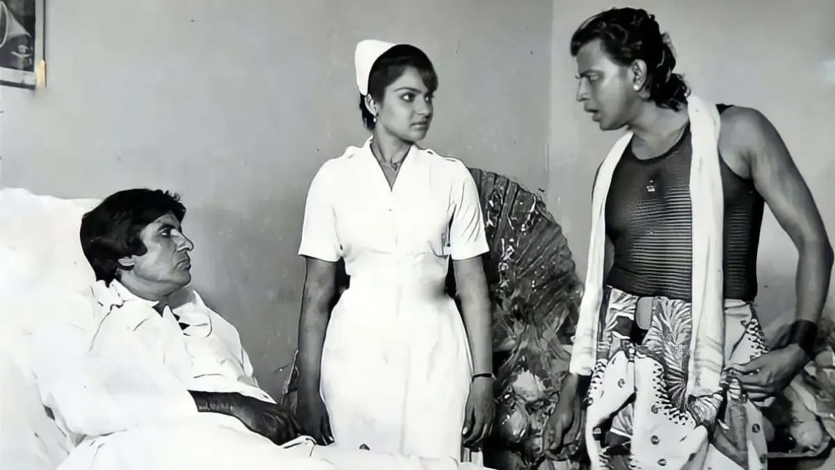 Amitabh Bachchan & Mithun Chakraborty from Agneepath