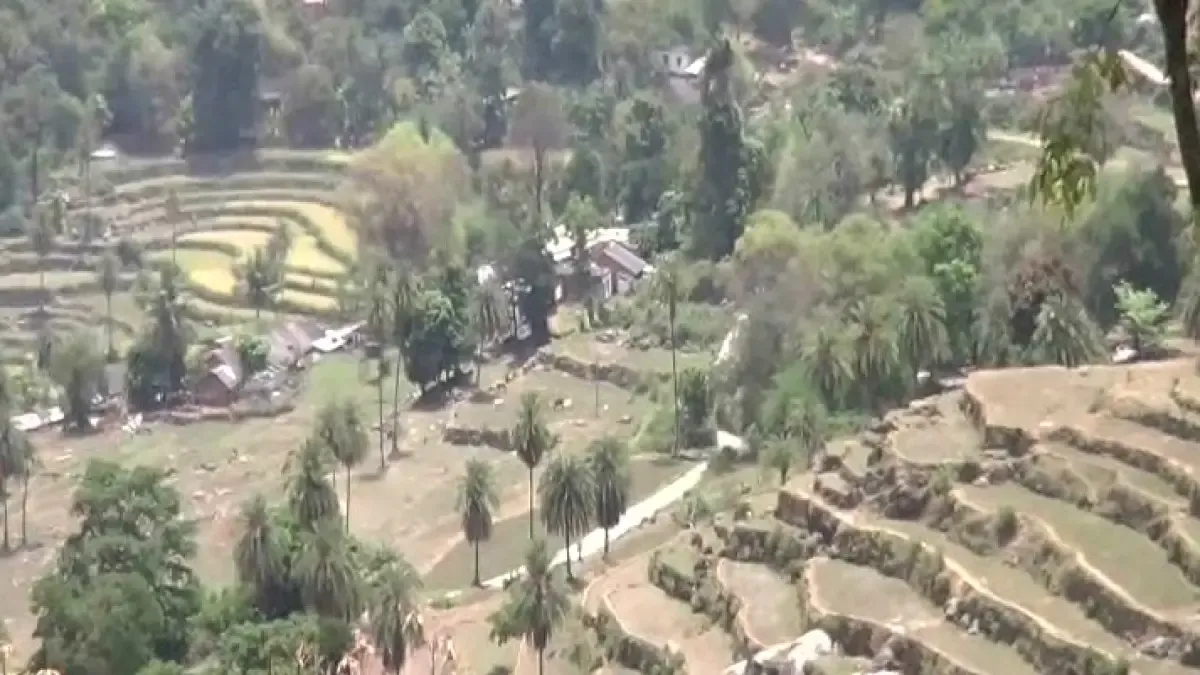 Boundaries of lands with stones