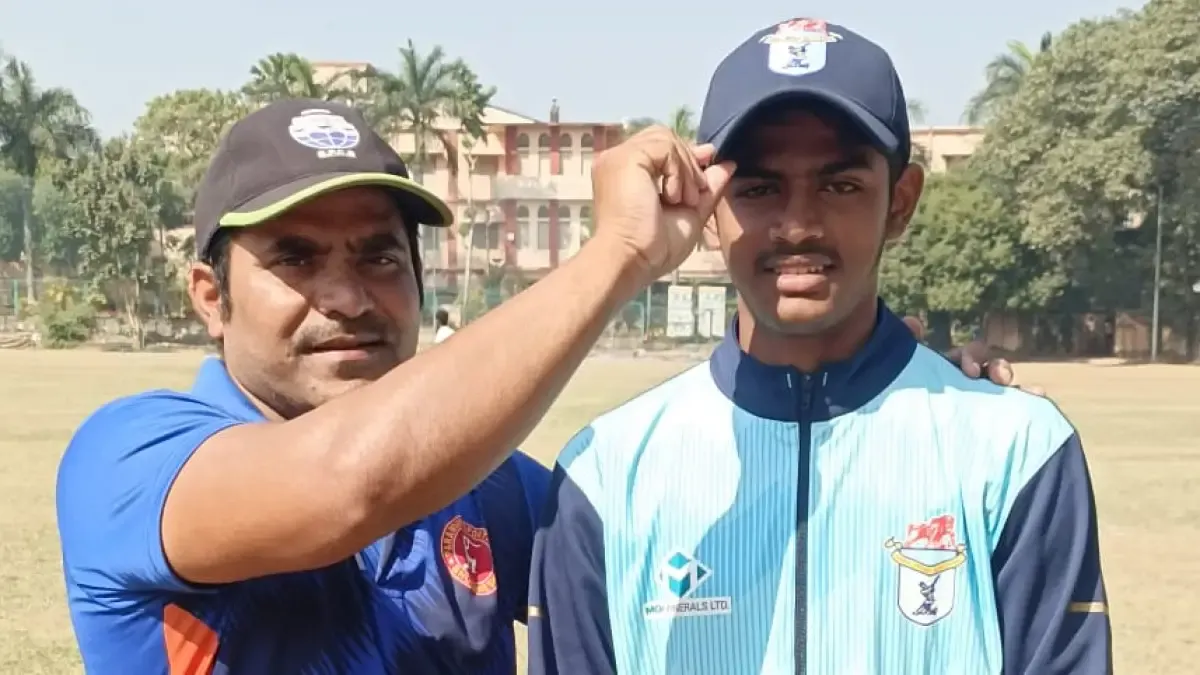 Odisha spin sensation Tufayl Ahmad & coach Md. Azhad