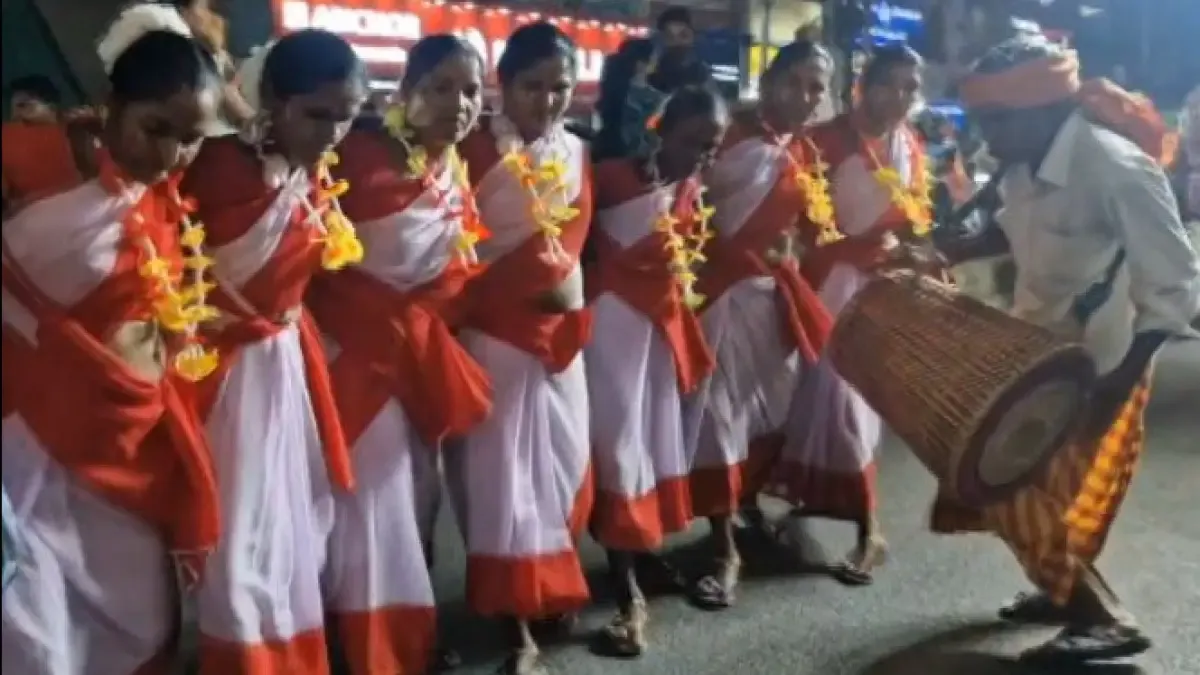 Traditional dance at Jau Kandhei Bahaghara