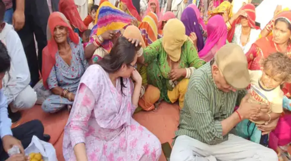 Tina Dabi with displaced Hindu immigrants. Pic Credit-Dainik Bhaskar 