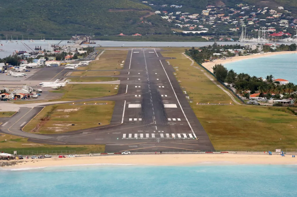 Princess Juliana International Airport, Sint Maarten