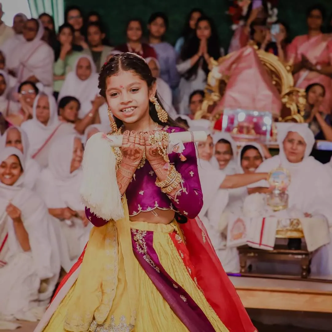 9-year-old girl embraces monkhood in Gujarat leaving behind worldly pleasures