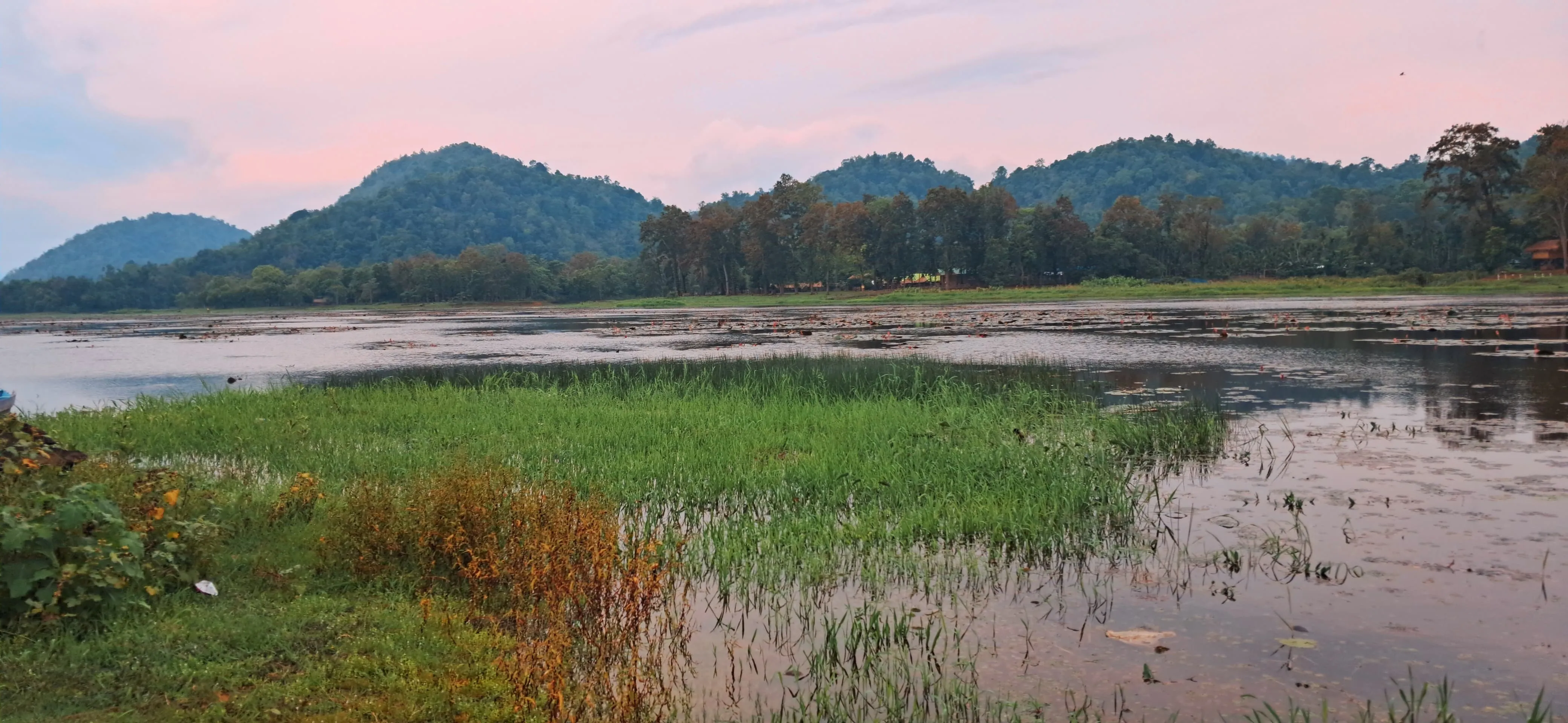 Chandubi Lake (3)