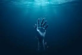 Death By Drowning: Over 1,247 Royalty ...