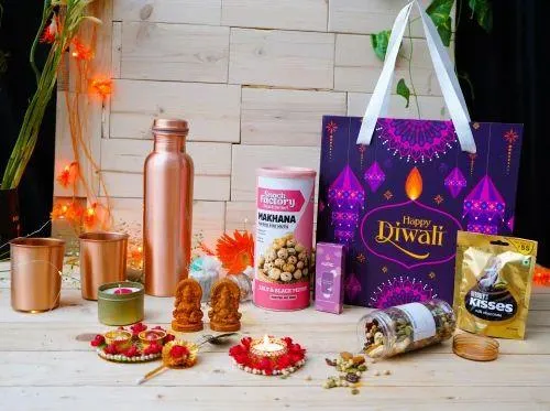 Copper Bottle Diwali Gift Set DH-10, Packaging Type: Kappa Box at ₹  1485/set in New Delhi