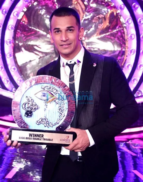 File:Prince Narula with Bigg Boss 9 Trophy.jpg - Wikimedia Commons