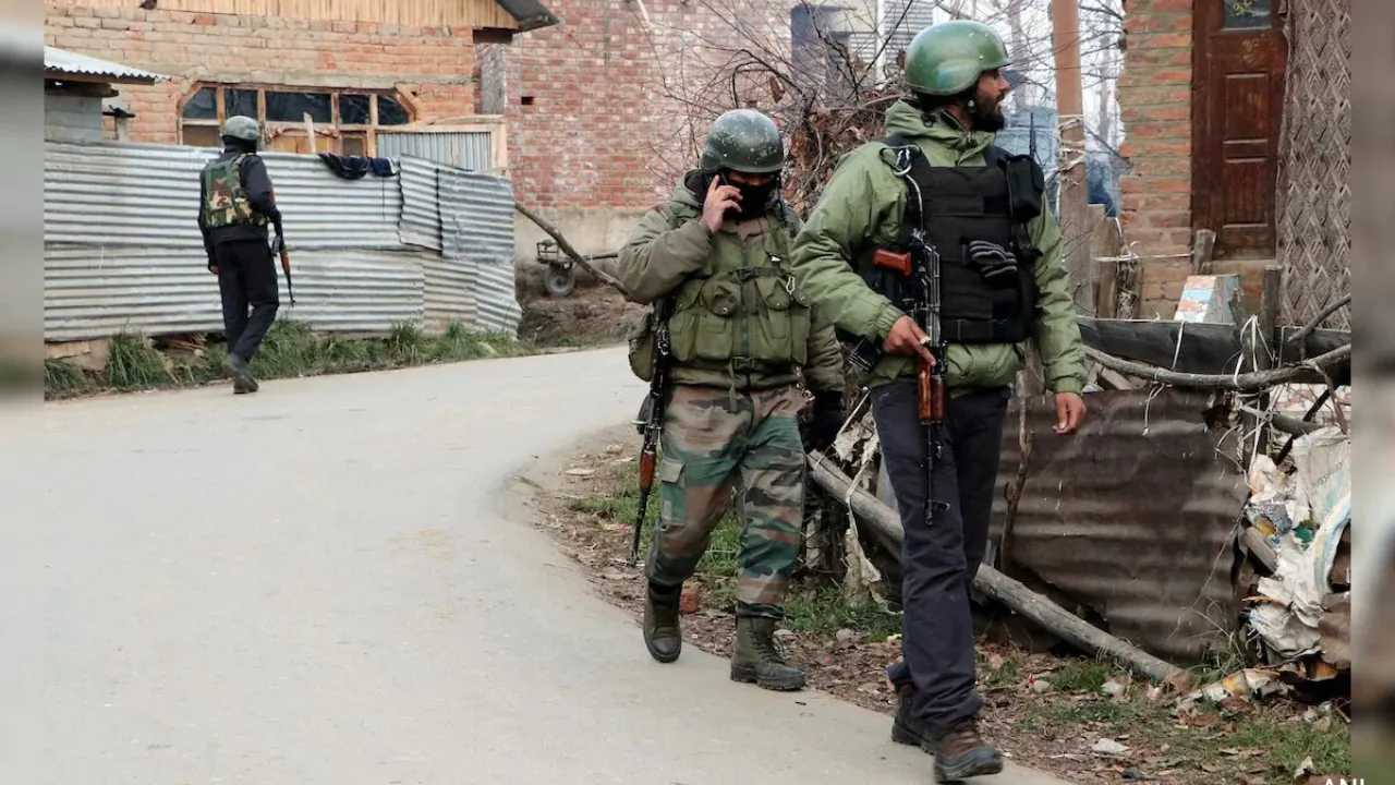 Another terrorist arrested in kulgam district, Jammu and Kashmir  