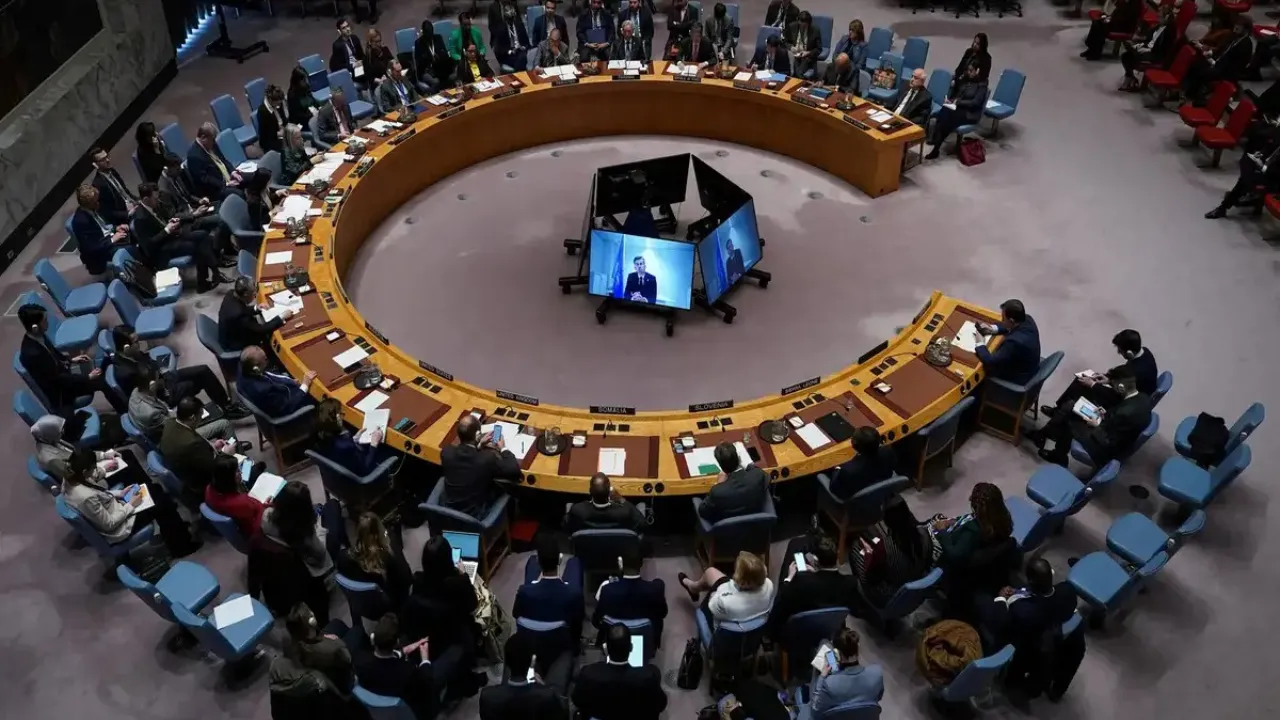 emergency meeting of the United Nations Security Council (UNSC) is being held today on the demand of Pakistan