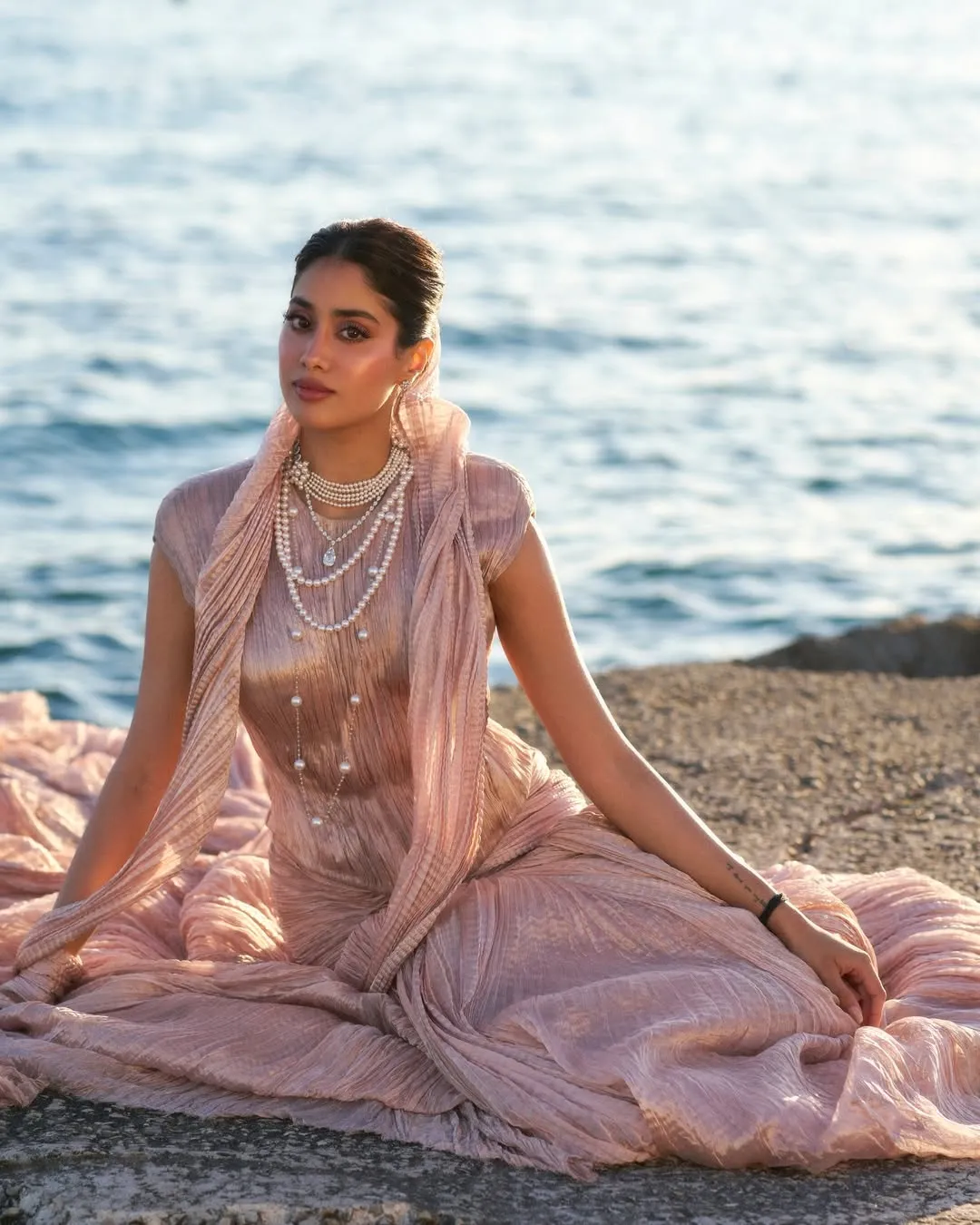 Janhvi Kapoor cannes