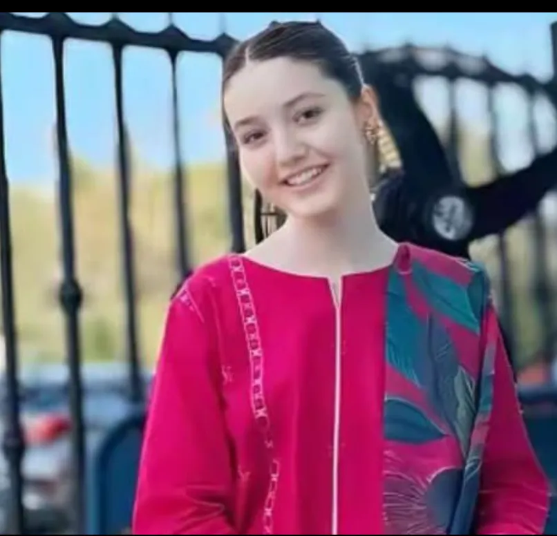sana yousaf photo