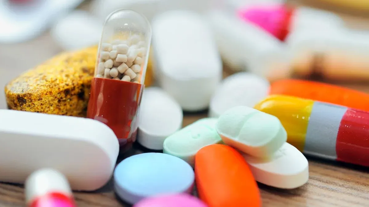 Fake Medicines: మార్కెట్లో నకిలీ మందులు.. వేసుకుంటే అంతే గతి.. సిగ్గు లేదా? చావుతో వ్యాపారామా..?
