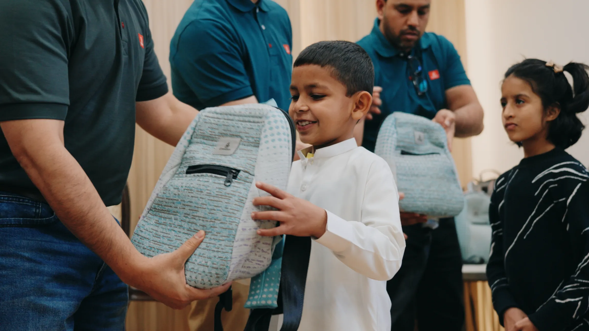 Emirates Supports Early Education With A Donation Of 107 ‘Aircrafted KIDS By Emirates’ Special Edition Bags In Lahore