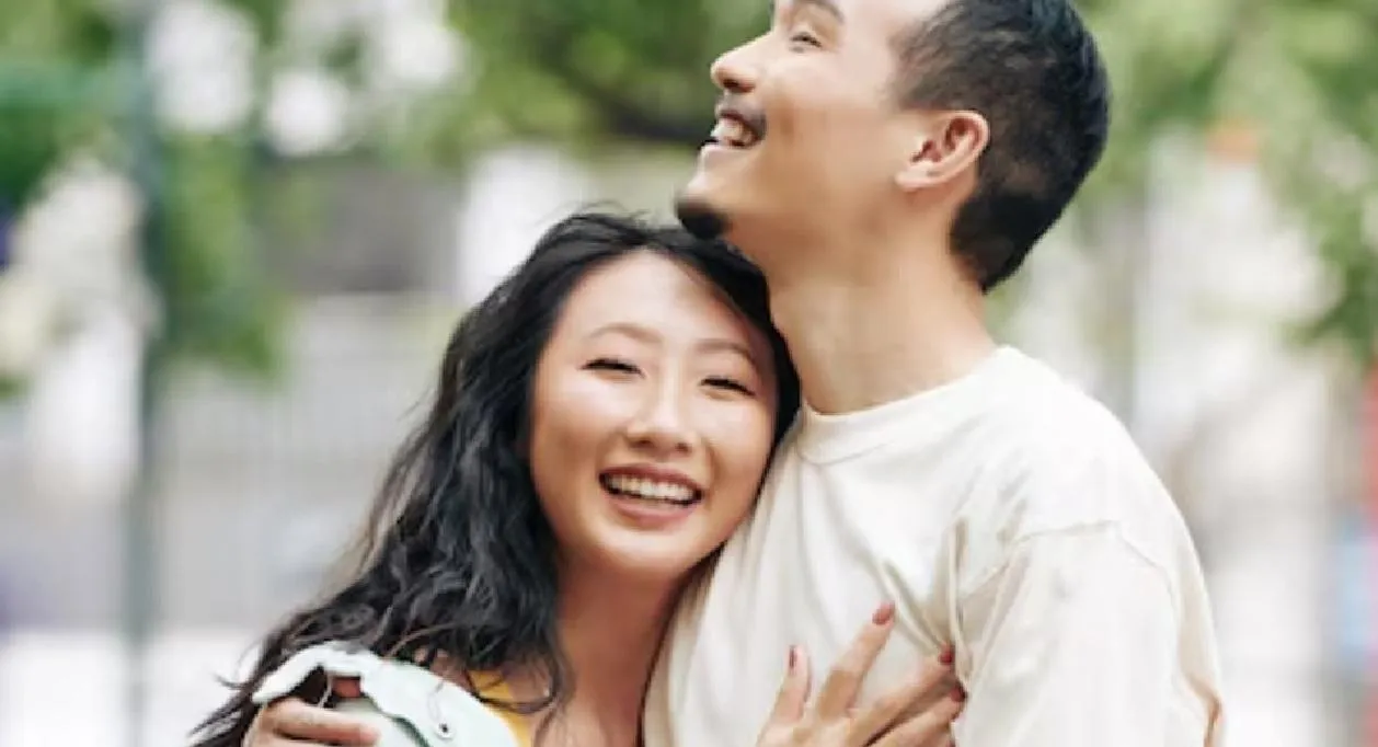 Chinese women invite young men 12