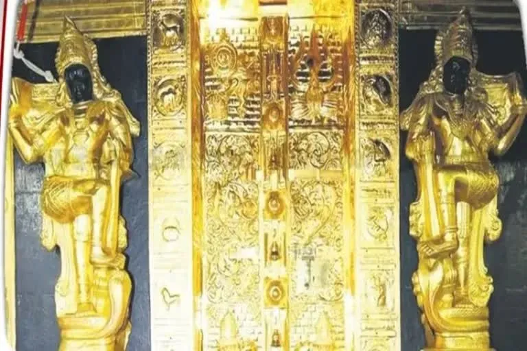 ശബരിമല ദ്വാരപാലക പീഠം കണ്ടെത്തി, സംശയ നിഴലിൽ സ്പോൺസർ; പീഠം കണ്ടെത്തിയത്  ഉണ്ണികൃഷ്‌ണൻ പോറ്റിയുടെ ബന്ധുവീട്ടിൽനിന്ന്