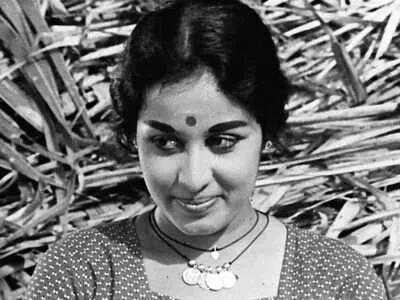 Sheela reveals that she was offered the role of Bhargavi in 'Bhargavi  Nilayam'! | Malayalam Movie News - Times of India