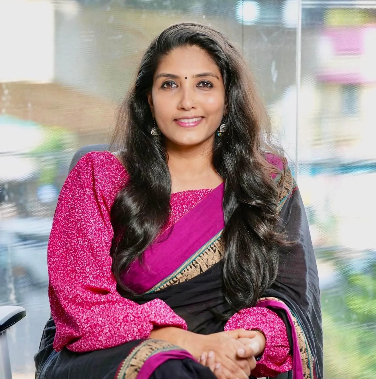 Lakshmi Padma: Inspiring Bio, Career & 7 Things You Didn't Know About the  Resilient Malayalam Journalist - askkerala.com