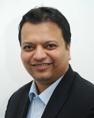 Hiten Parekh Vice President at Waaree Energies