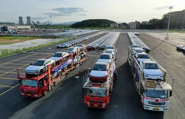 Xpeng EV P7 Delivery