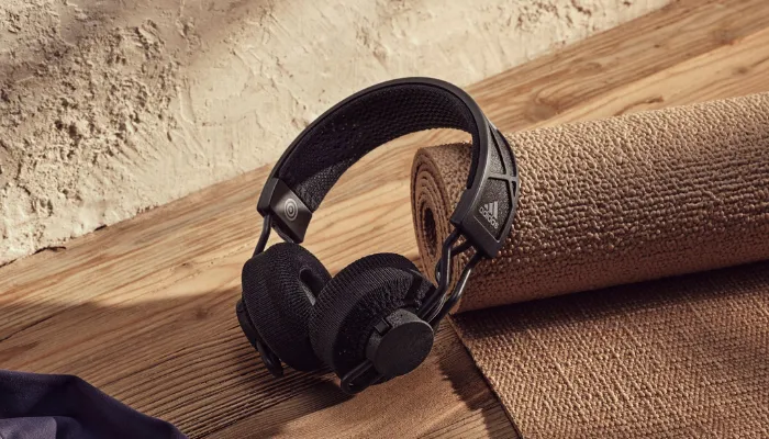 Endless Battery Life With Solar Power Headphones
