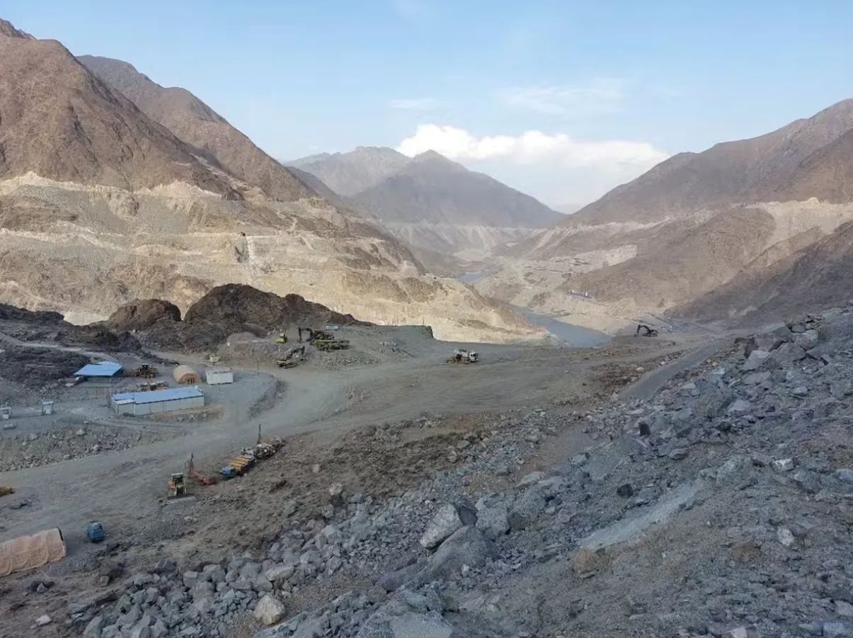 Construction site of the Diamer-Bhasha Dam along the Indus River. Fazlul Haq/Indus Basin Water Project/Ohio State University