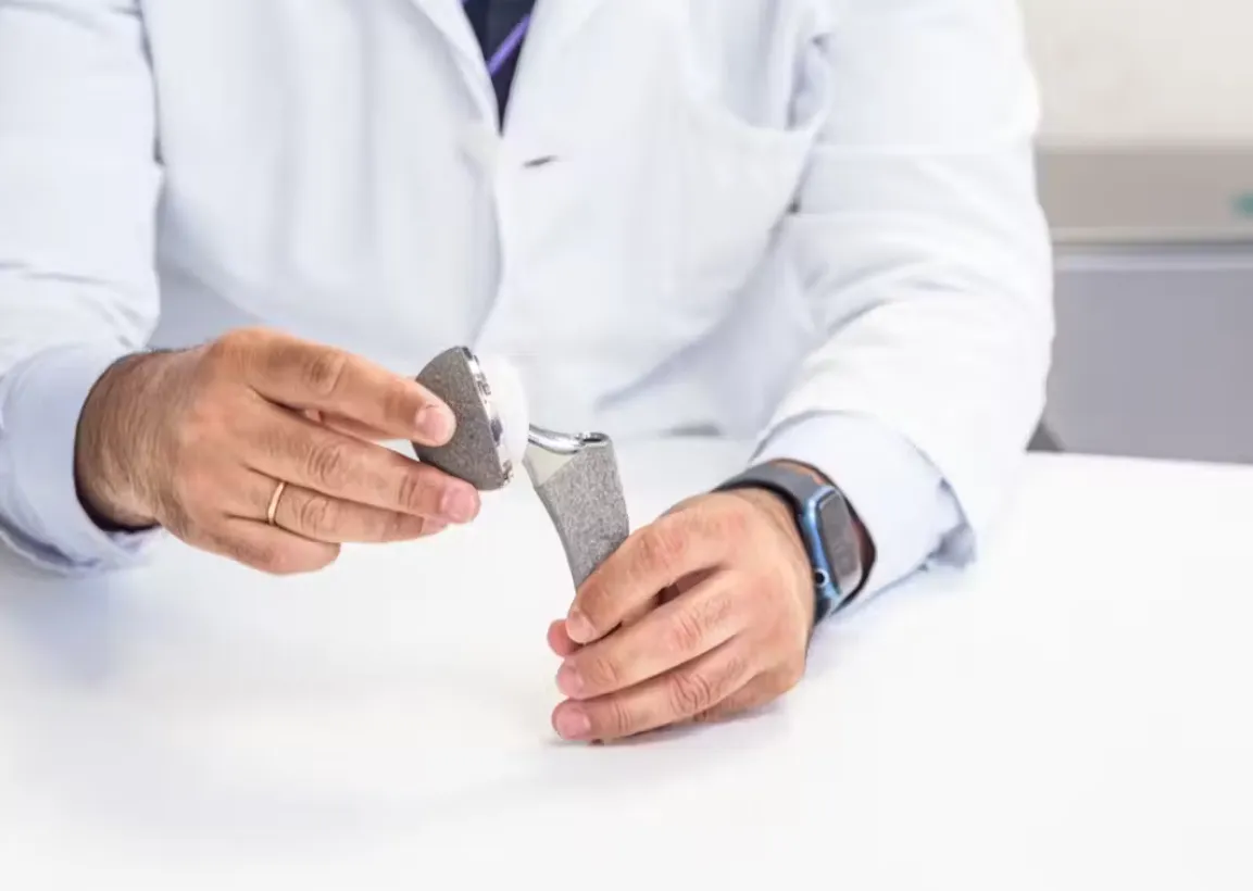 Artificial joints underperform in women – because they’re based on male anatomy. Sylvie Pabion Martin/Shutterstock.com