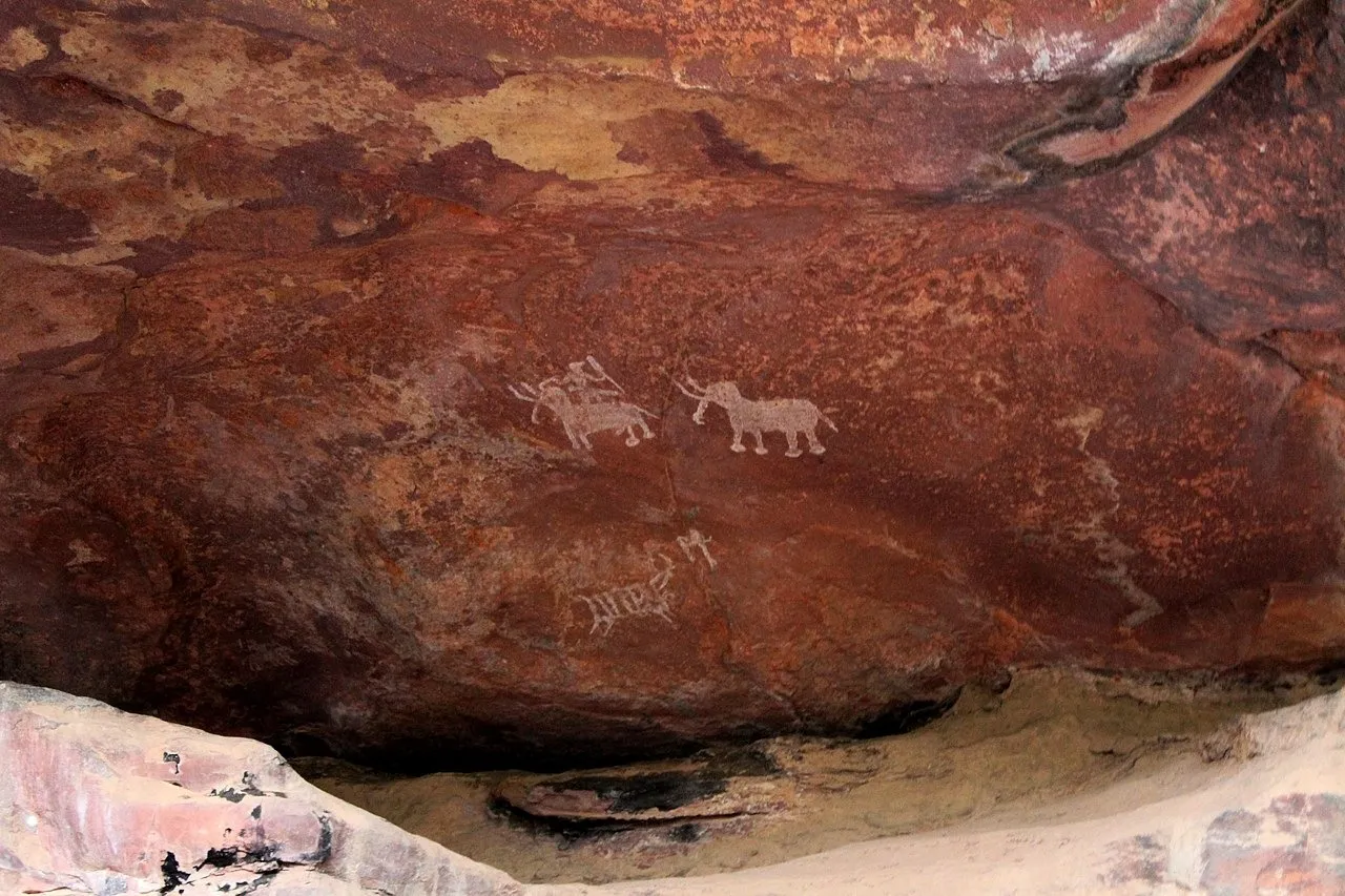 bhimbetka-rock-paintings-ancient-culture