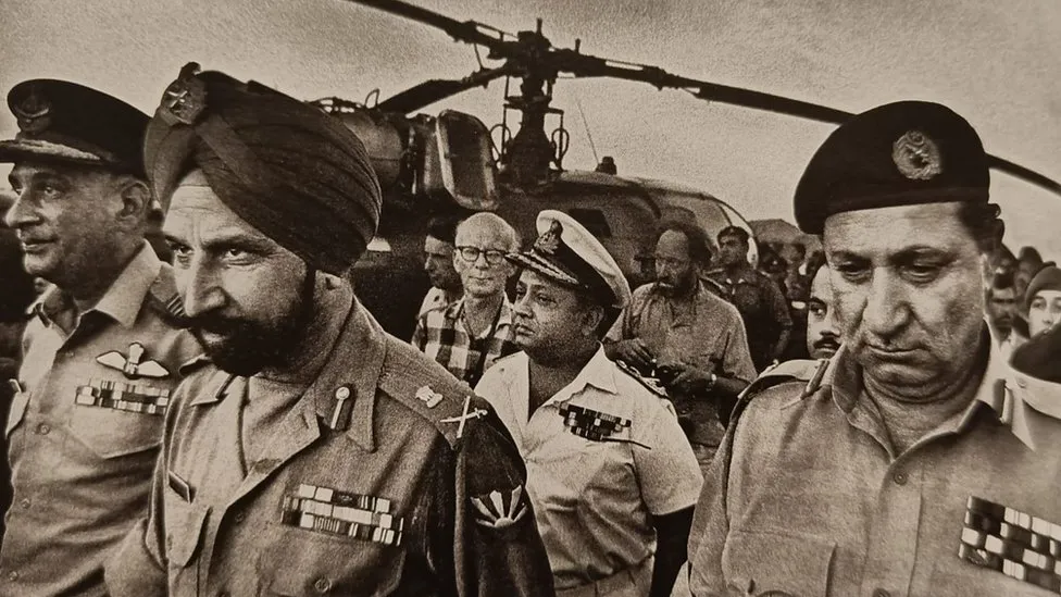 1971 भारत-पाक जंग: भारत का लक्ष्य ढाका पर क़ब्ज़ा करना था ही नहीं - BBC  News हिंदी